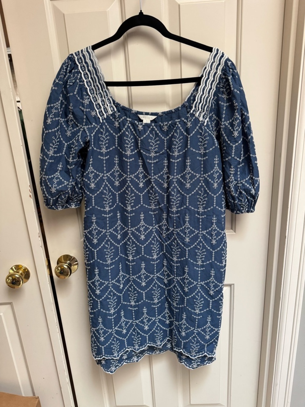 Caslon Blue Embroidered Eyelet Puff Sleeve Dress